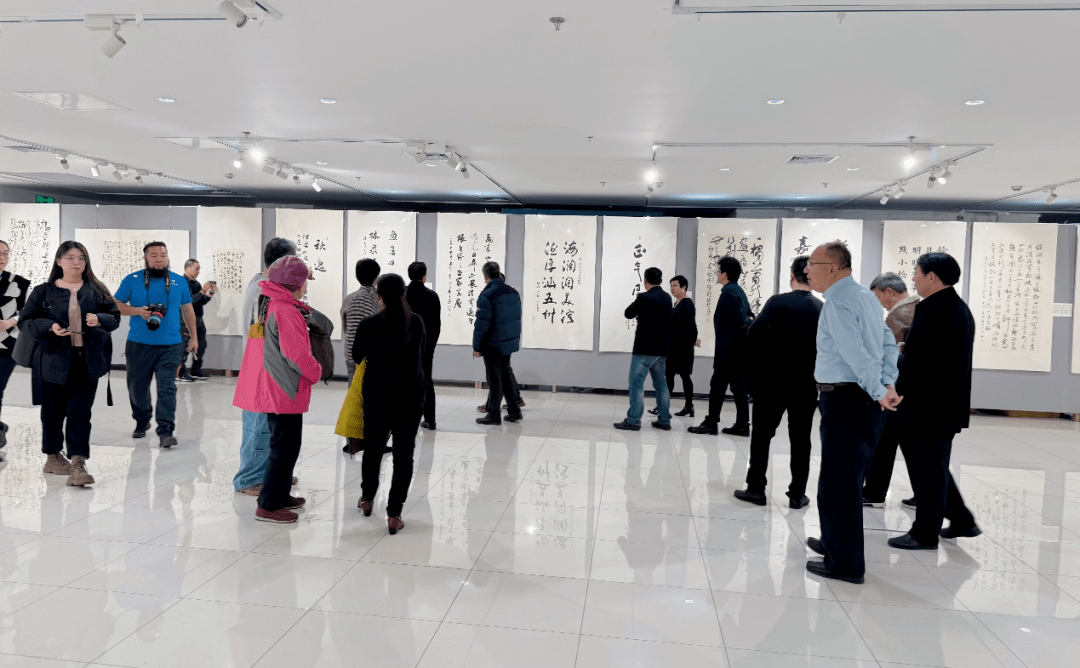 曾来德,魏广君,刘俊京,叶欣,虞晓勇,何学森,孙学峰,阚爱萍,张春晓,肖