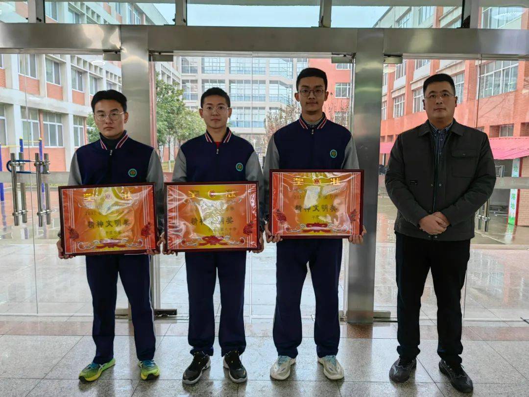 践行"十个一" | 九中学子大显身手,高三健儿何惧风流——平度九中2021