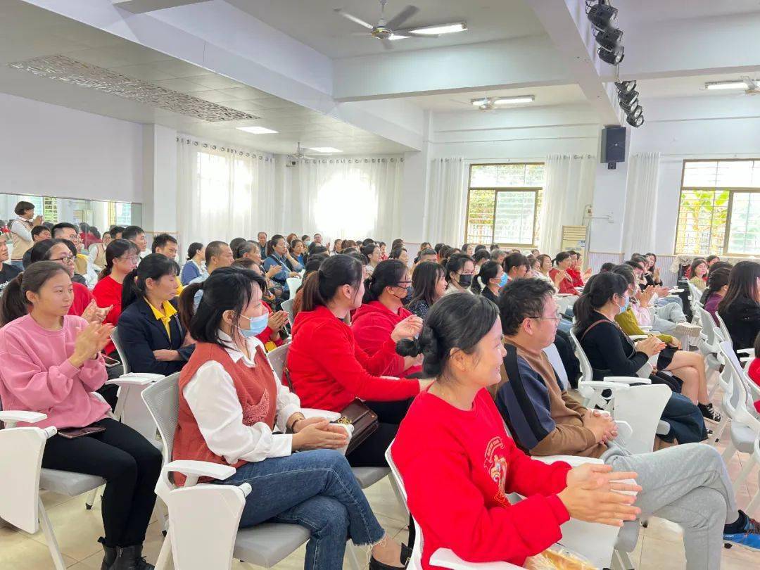 洛江區雙陽社區衛生服務中心公共衛生科科長,雙陽中心幼兒園健康副