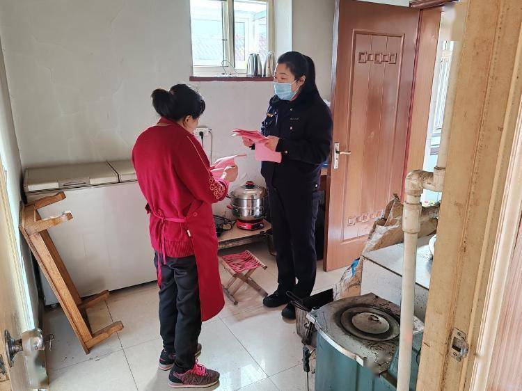 崂山区专职网格员：“小网格”守护“大安全”