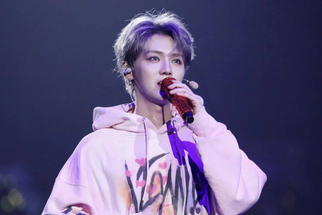 鹿晗关晓彤领证?回应来了_平台_谣言_相关