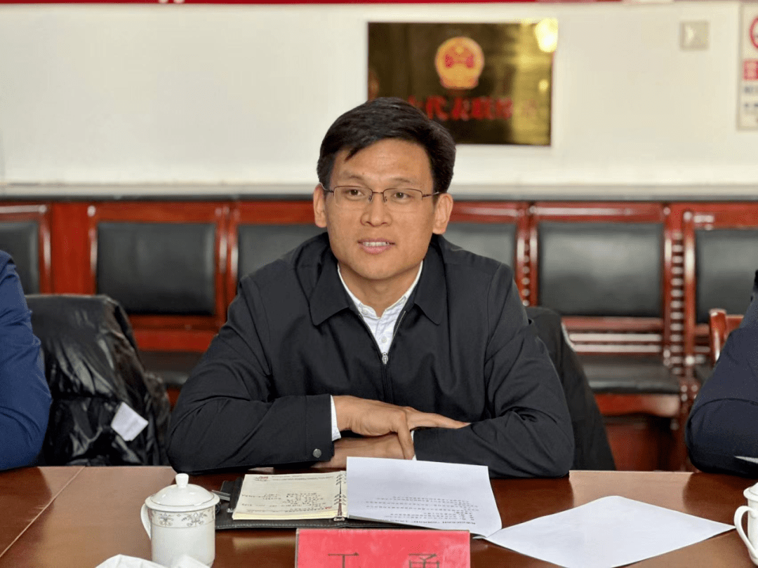 石景山团区委赴密云区溪翁庄镇尖岩村开展"百团兴百村"结对帮扶调研