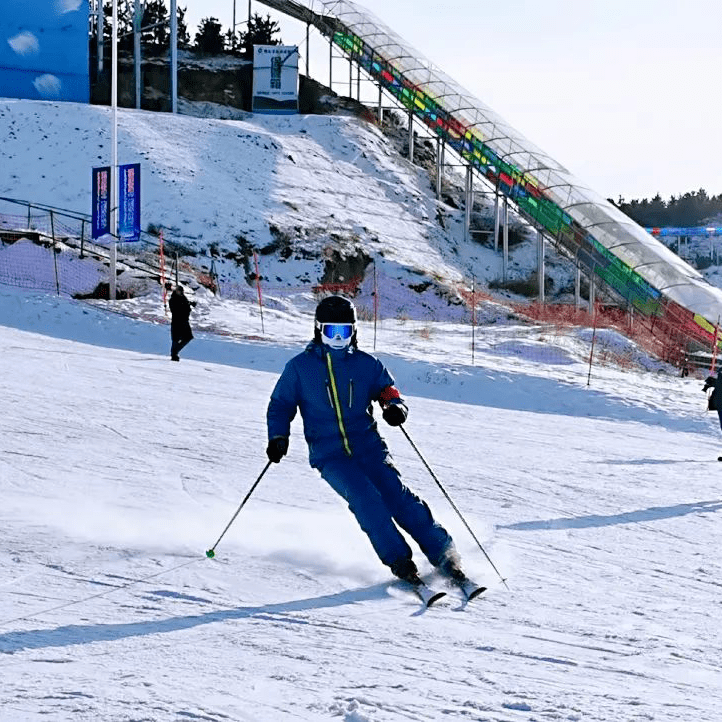 包头南海公园滑雪场图片